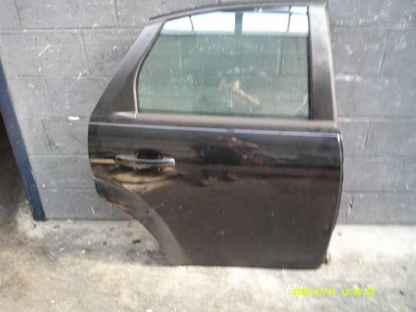 PORTE ARRIERE DROITE FORD FOCUS 4 PORTES 2008-2/2011 PAS BREAK - Vue 1